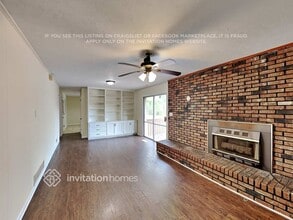 1628 Old Conyers Rd in Stockbridge, GA - Foto de edificio - Building Photo