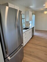 22671 Crespi St in Woodland Hills, CA - Building Photo - Building Photo
