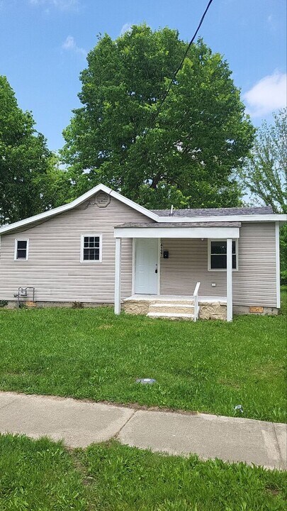 4137 Freudenberger Ave in Dayton, OH - Building Photo