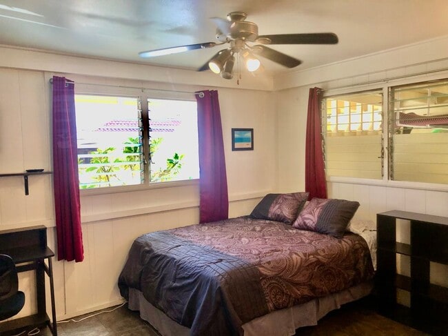 property at 1125A 2nd Ave