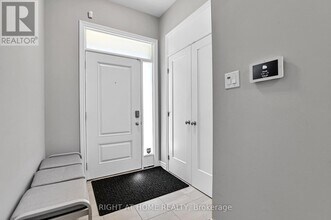 530 Muscari St in Ottawa, ON - Building Photo - Building Photo