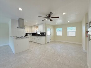 207 Tidwell Rd in Houston, TX - Building Photo - Building Photo