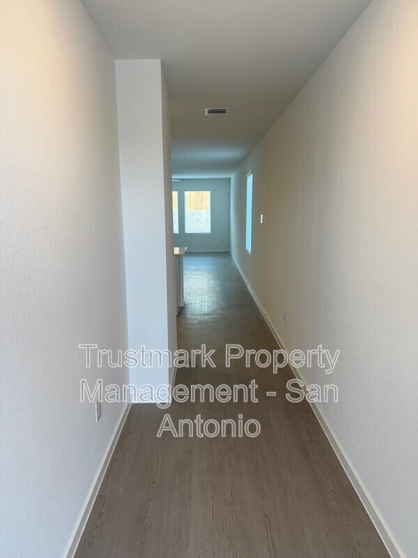 219 Ottawa Way in New Braunfels, TX - Building Photo - Building Photo