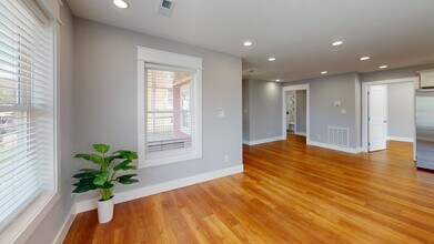 1704 Highland Ave in Knoxville, TN - Building Photo - Building Photo