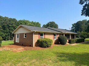 760 Goudlock Rd in Rock Hill, SC - Building Photo - Building Photo