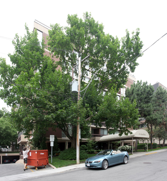 The Montclair in Toronto, ON - Building Photo - Primary Photo