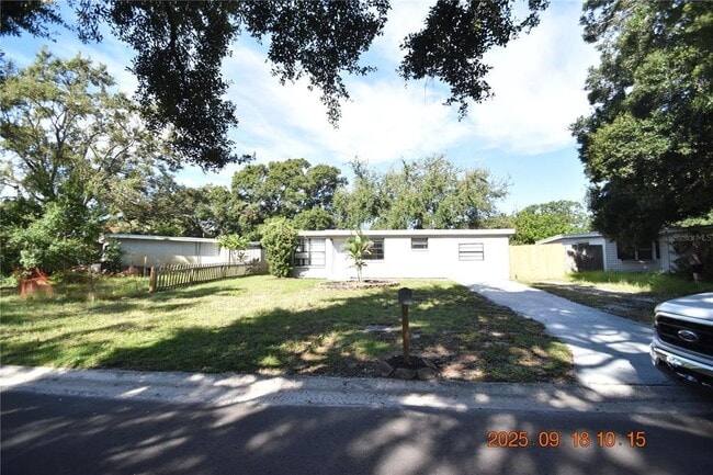 9432 84th St in Seminole, FL - Building Photo - Building Photo