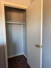 305 Lake St, Unit #2 in Nicholasville, KY - Building Photo - Building Photo