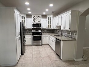 4310 N 27th Ln in McAllen, TX - Building Photo - Building Photo