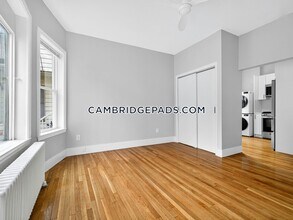 1578 Cambridge St, Unit 1576-3F in Cambridge, MA - Building Photo - Building Photo
