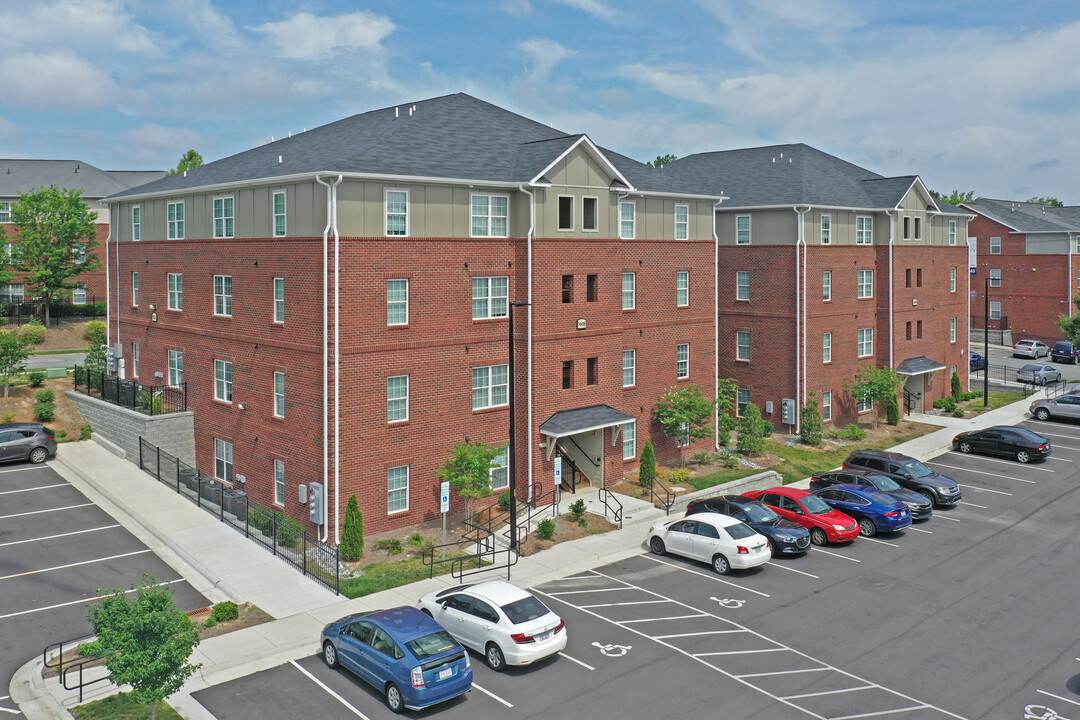 University Landing II in Greensboro, NC - Building Photo