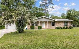 233 SE Sandia Way in Lake City, FL - Building Photo
