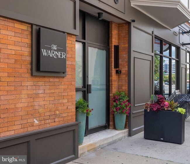 property at 200 W 10th St