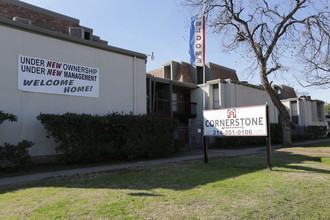 Cornerstone Apartments in Dallas, TX - Building Photo - Building Photo