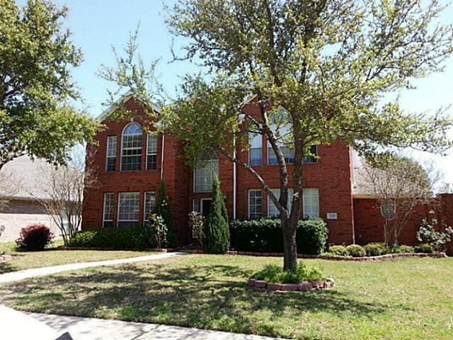 property at 3106 Kingsbury Dr