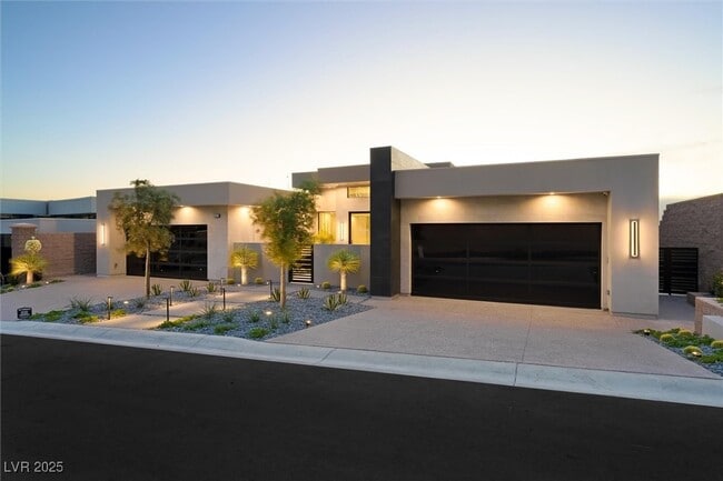663 Solitude Rock Ct
