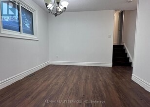 5 Hammond Crescent in New Tecumseth, ON - Building Photo - Building Photo