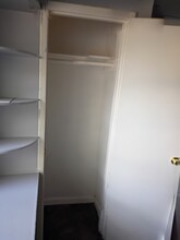 518 Westshire Dr in Houston, TX - Building Photo - Building Photo