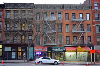 1649 First Ave in New York, NY - Building Photo - Building Photo