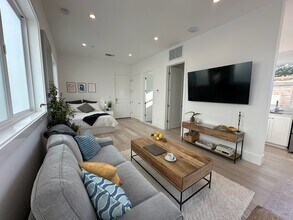4067 Michael Ave in Los Angeles, CA - Building Photo - Building Photo