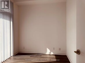 180 Front St E in Toronto, ON - Building Photo - Building Photo