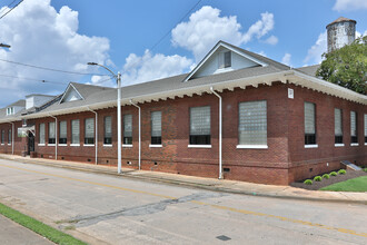 Stevens Street Lofts in Greenville, SC - Foto de edificio - Building Photo