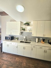 3822 Aragon Dr in San Diego, CA - Building Photo - Building Photo