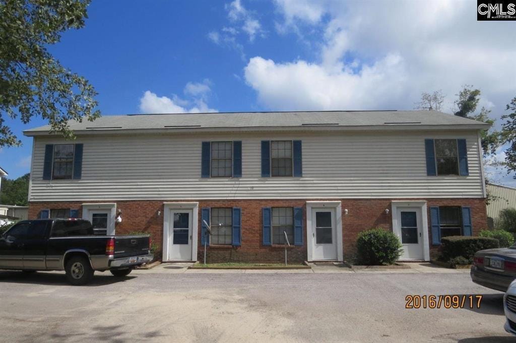 110 Villa Ct in West Columbia, SC - Building Photo