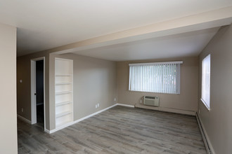 Southview Apartments in Madison, WI - Building Photo - Interior Photo