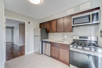 3 Heartwoods Ct in St. Louis, MO - Building Photo - Building Photo