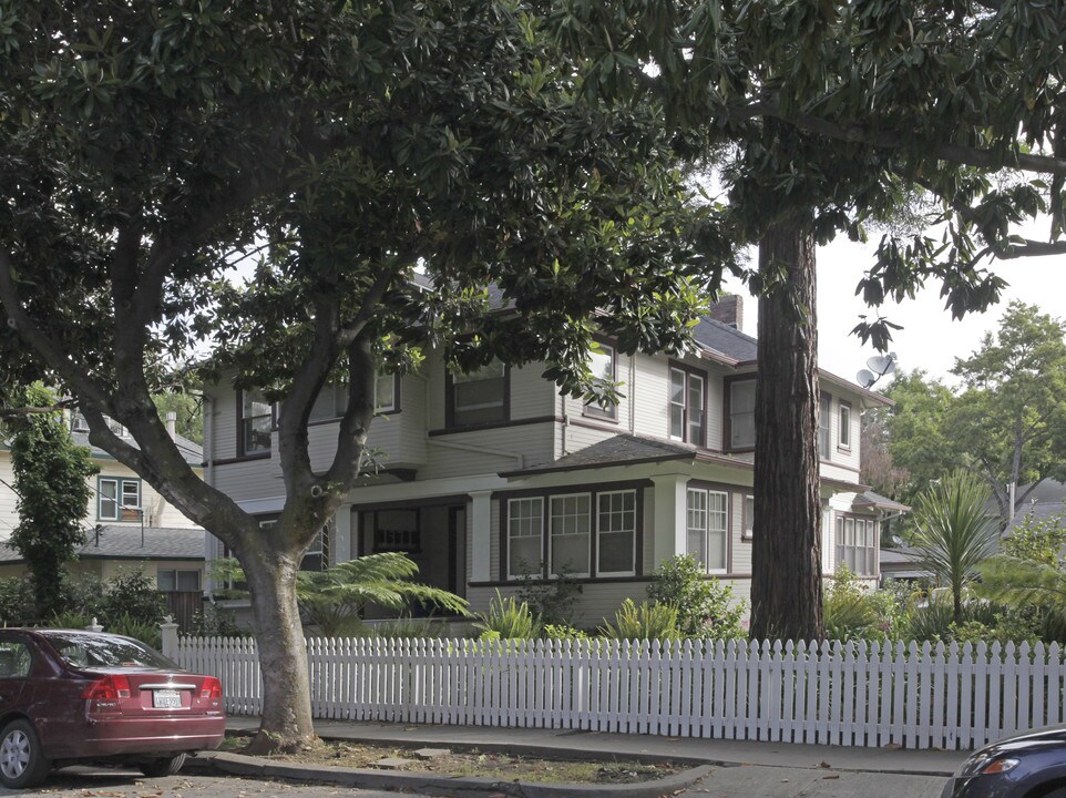 147-159 Emerson St in Palo Alto, CA - Building Photo