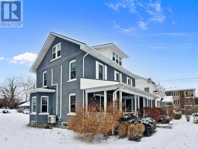 property at 535 Niagara Blvd