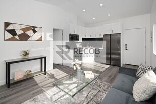 4685 49th St in San Diego, CA - Building Photo