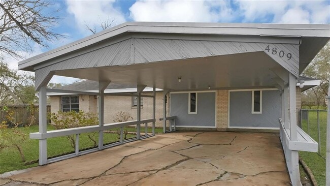 4809 Truman St in Texas City, TX - Building Photo - Building Photo