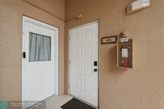 9933 Westview Dr in Coral Springs, FL - Building Photo - Building Photo