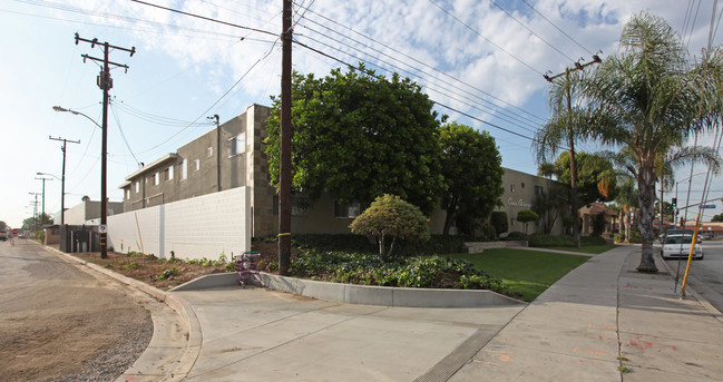 casa arrayo in El Monte, CA - Foto de edificio - Building Photo