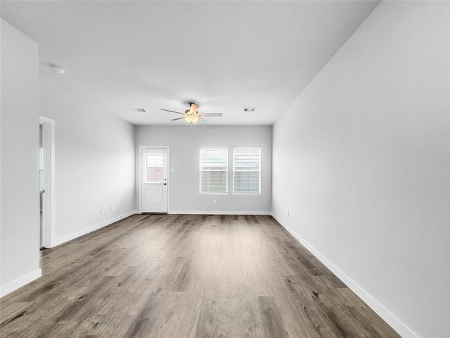 11606 Prosperity Dr in Barrett, TX - Building Photo - Building Photo