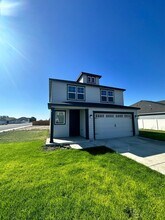 748 L St NE in Quincy, WA - Building Photo - Building Photo