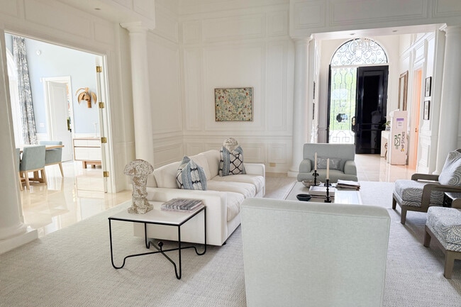 1494 N Lake Wy in Palm Beach, FL - Building Photo - Building Photo