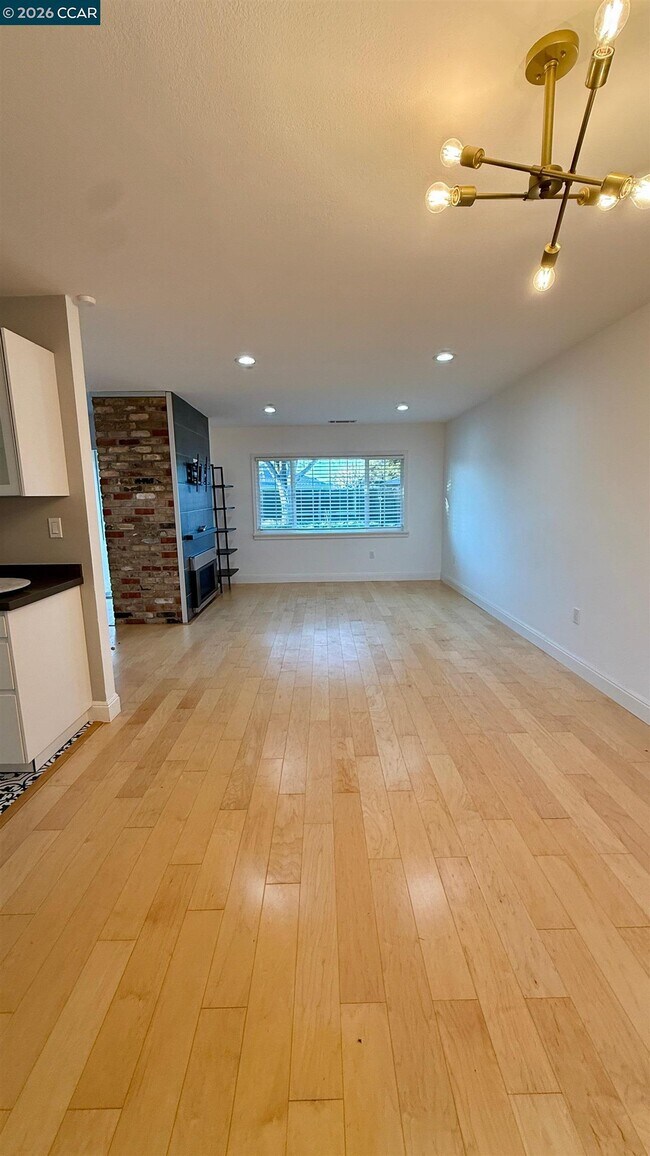 1568 Placer Dr in Concord, CA - Building Photo - Building Photo