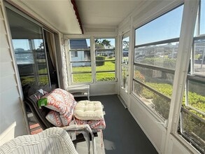 205 Andover Pl N in Sun City Center, FL - Building Photo - Building Photo