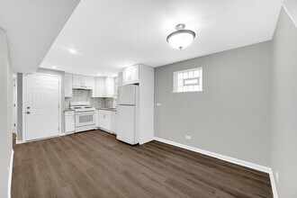 1111 Pitner Ave in Evanston, IL - Building Photo - Building Photo
