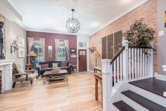 116 S Patterson Park Ave in Baltimore, MD - Building Photo - Building Photo