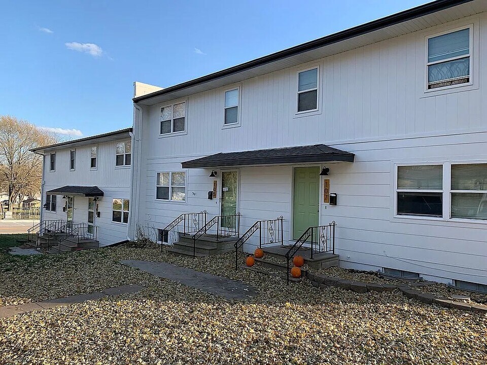 101 W 19th Ave, Unit 103 in Bellevue, NE - Building Photo