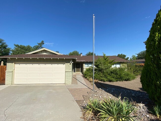 property at 3775 Sleepy Hollow Dr