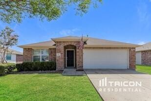 1107 Longhorn Ln in Forney, TX - Building Photo