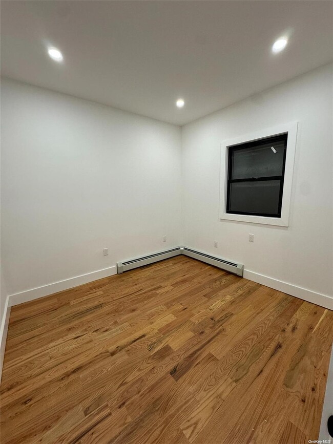 1319 E 96th St-Unit -2 in Brooklyn, NY - Building Photo - Building Photo