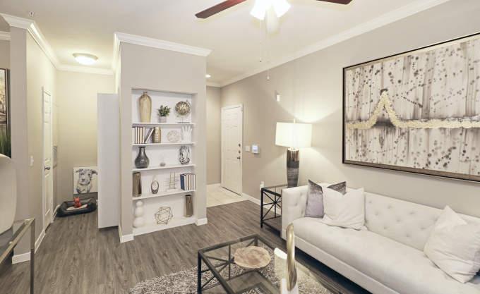 13504 Schroeder Rd in Houston, TX - Building Photo