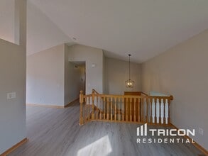 2094 French Trace Ave in Shakopee, MN - Building Photo - Building Photo