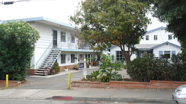 1971-1975 Missouri St in San Diego, CA - Foto de edificio - Building Photo